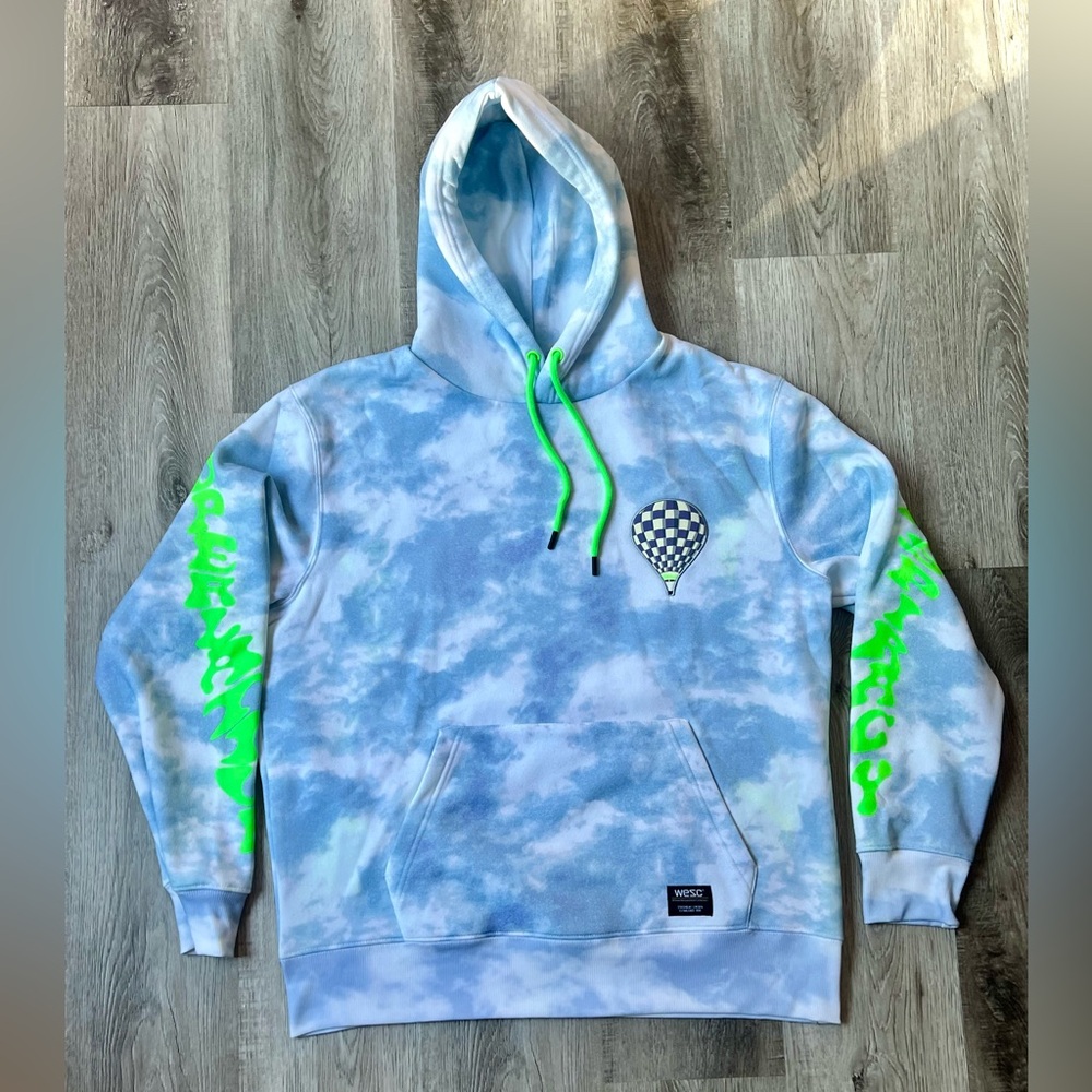 WESC Cloud Conspiracy Deadstock Spring Catalogue Hoodie- Size M (unisex) NWT!